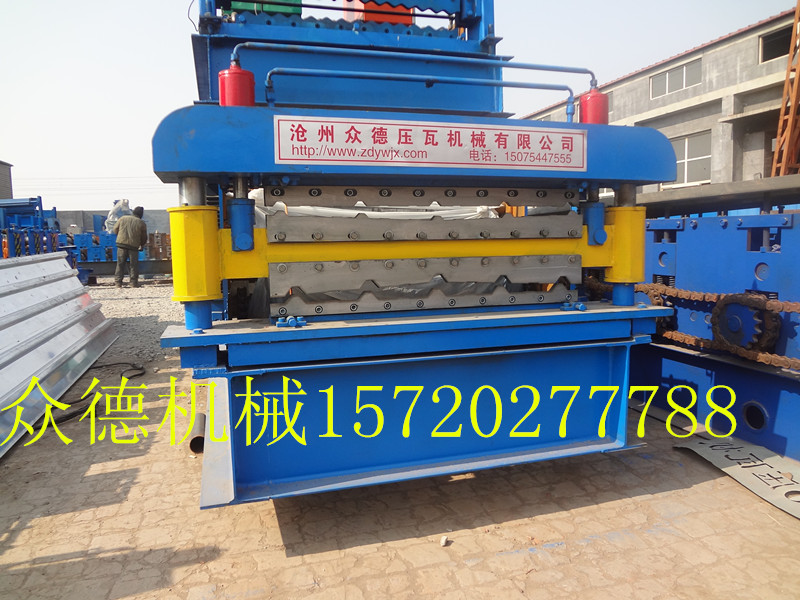 液压导柱双层压瓦机